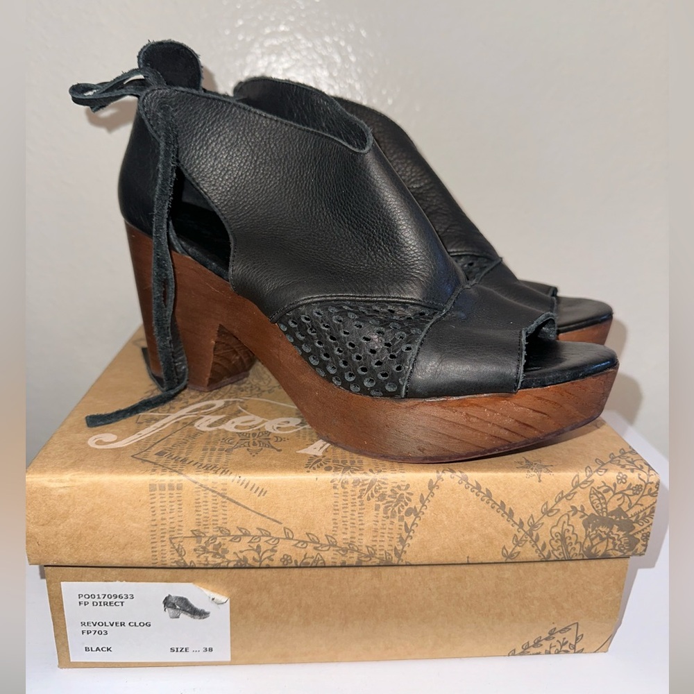 Free People Revolver Clog Size 38